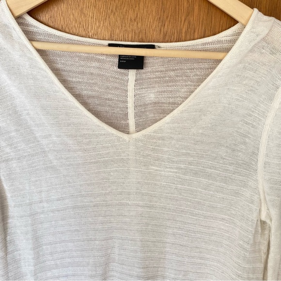 •Armani Exchange white textured blouse• Size S - Picture 5 of 6